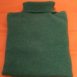 Men’s wool turtleneck sweater